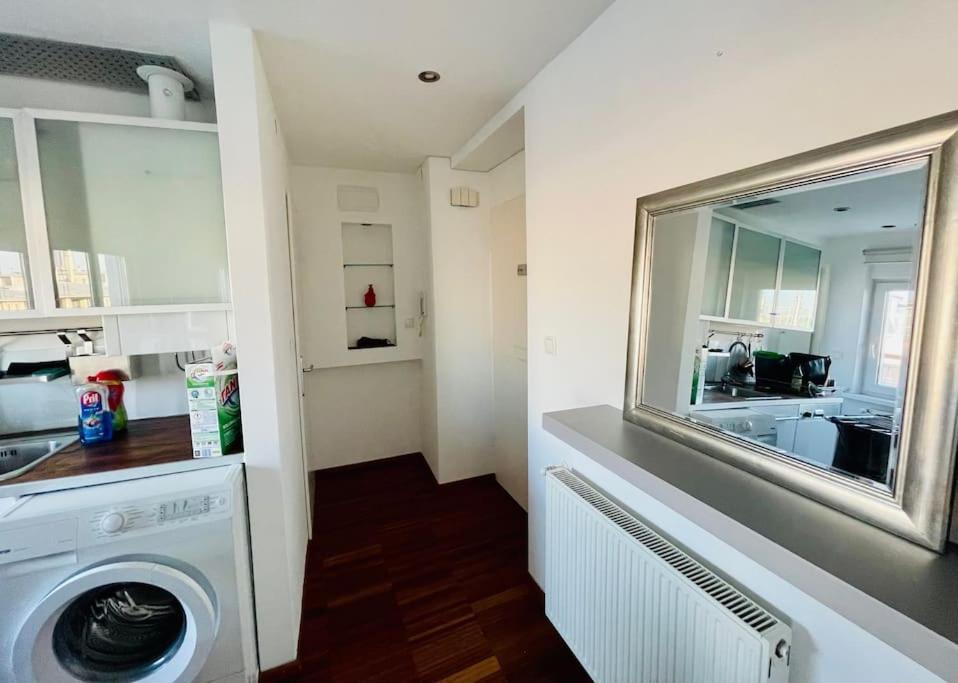 Apartament Cosy Flat With Huge Terrasse! Long Or Shortterm Wiedeń Zewnętrze zdjęcie